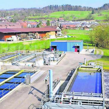 Kläranlagen zusammenschliessen? - Ausbau oder Anschluss an Bremgarten? Eine Machbarkeitsstudie soll Aufschluss liefern über die Zukunft der ARA Kelleramt. Bild: zg