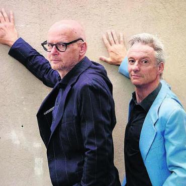 Duo auf Abschiedstour - Nach 20 gemeinsamen Jahren auf der Bühne wollen sich Michel Gsell und Gerhard Tschan alias Schertenlaib und Jegerlehner eigenen Projekten widmen. Bild: pd