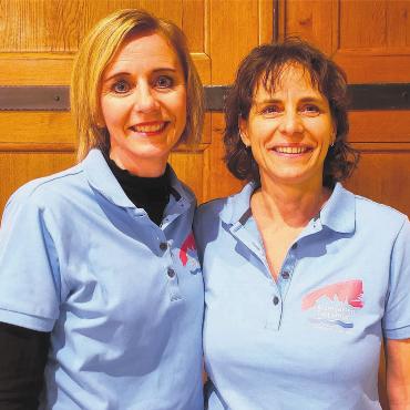 Wohlfühloase optimieren - Seit 26. März dieses Jahres sind Sonja Schneiderbauer (l.) und Ruth Meier (r.) Co-Präsidentinnen von Bremgarten Tourismus (BT). Sie folgten auf den langjährigen Präsidenten Stephan Troxler, der in den Stadtrat gewählt wurde. Bilder: Marco Huwyler