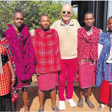 Wenn Gnus mit Schafen weiden - Jakob Dolder schätzte den Austausch mit der Maasai-Bevölkerung. «Es waren eindrückliche Begegnungen», sagt er. Bilder: zg