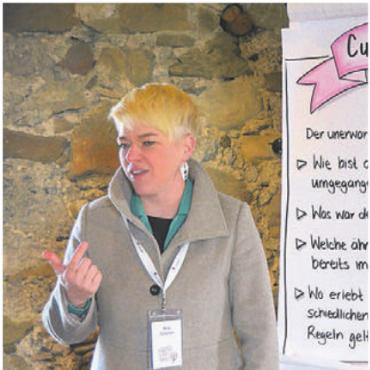 Ausgelassen gelacht - Coachin Nina Zuffellato. Bild: rwi