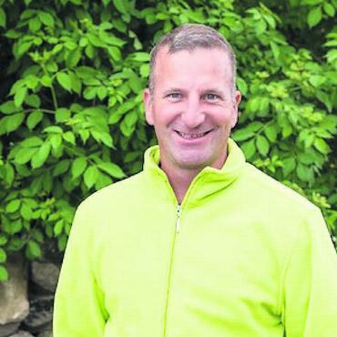 Sparpotenzial sehen beide - Eine gute Schulbildung liegt Roland Koller am Herzen. Im Bereich Bildung sieht er unter anderem seine Kompetenzen.