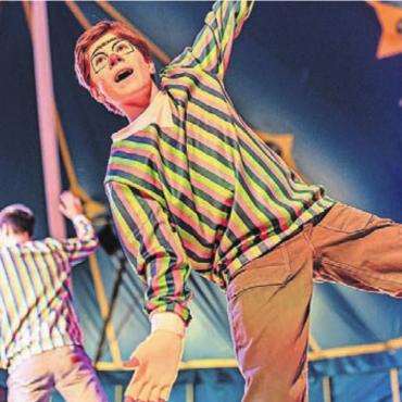 Nachwuchs in der Manege - Bild: zg Balance auf der Slackline – auch das bewiesen die jungen Biber-Artisten.