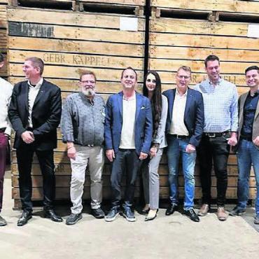 Sich ausgetauscht - Kandidaten für die National- und Ständeratswahlen mit Vorstandsmitgliedern Bild: zg