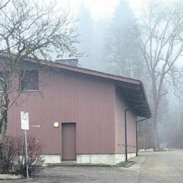 Kanton stellt sich quer - Der Kanton schiebt einer Umnutzung des ehemaligen Forstwerkhofs den Riegel vor. Bild: Chregi Hansen