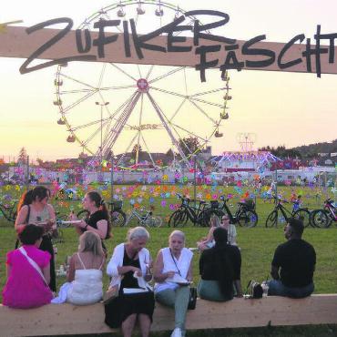 Fantastisch gefeiert - Der Rahmen mit dem Riesenrad dahinter sorgte für tolle Stimmungsbilder.