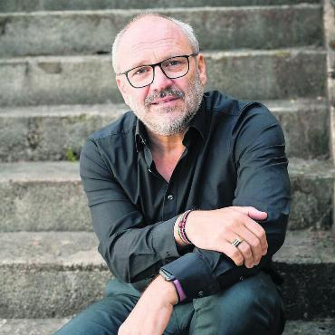 Der verhängnisvolle März - Ein Theater in Bern, ein Herzinfarkt und die Wende zum Guten: Die letzten fünf Jahre waren für Cihan Inan gespickt mit einschneidenden Ereignissen. Der Wohler hat aktuell einige Projekte am Laufen – und ist happy. Bilder: Matthias Günter / T   T Fotografie