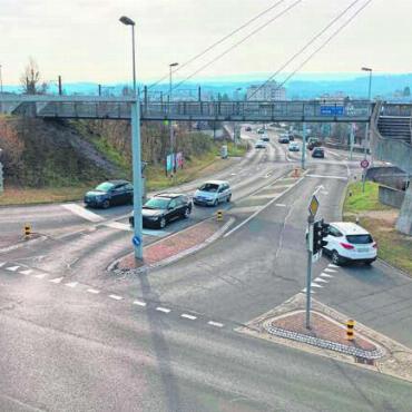 Bibenlos-Projekt schreitet voran - Der Verkehr auf der Bibenlos-Kreuzung soll künftig flüssiger werden. Bild: Archiv