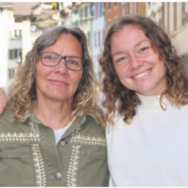 Im Kopf beginnt das Spiel - Carmen und Laura Vogt coachen Goalies mental. Bild: sab