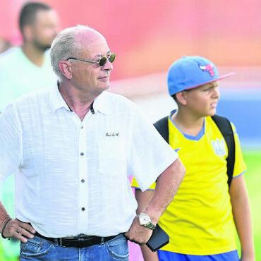 «UB» tritt per sofort ab - Urs Bächer, die Vereinsikone des FC Wohlen, tritt per sofort von seinem Amt ab. Bild: awa