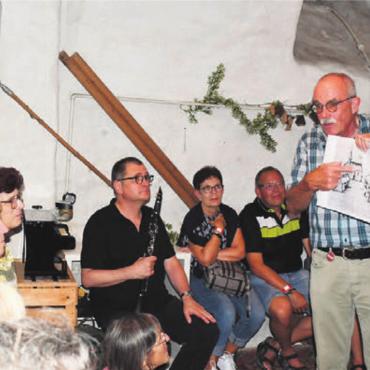 Wohlens Herzschlag der Kultur - Bis ins Jahr 1640 abgetaucht: Daniel Güntert erklärte die Geschichte des Gewölbekellers im Pfarrhaus.