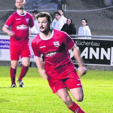Licht am Ende des Tunnels - Leitete das 1:0 ein und traf zum 5:1: Luca Blumer. Bild: zg