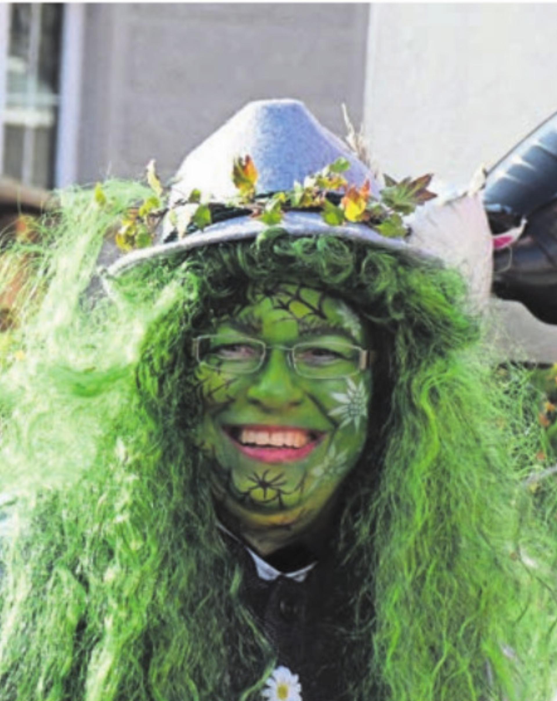 Eine Hexe aus Uezwil. - Das Bild wird blockiert. – Möglicherweise durch einen aktiven Adblocker.