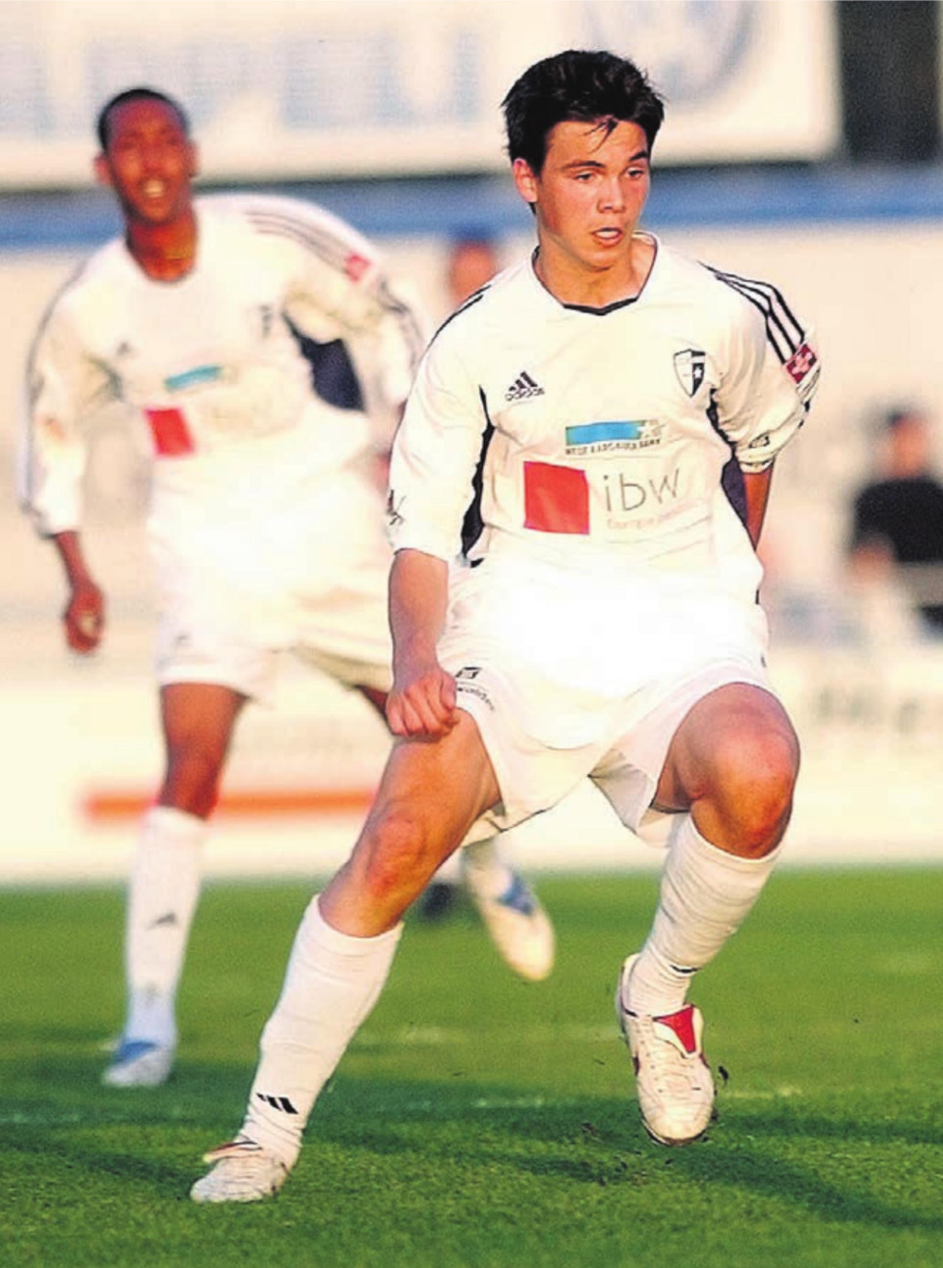 Das erste Bild von Goran Karanovic beim FC Wohlen im April 2005. Wenige Wochen vorher gab er sein Profidebüt in den Niedermatten. Nun kehrt der Stürmer nach 20 Jahren definitiv zurück auf den Platz. Bild: Freshfocus