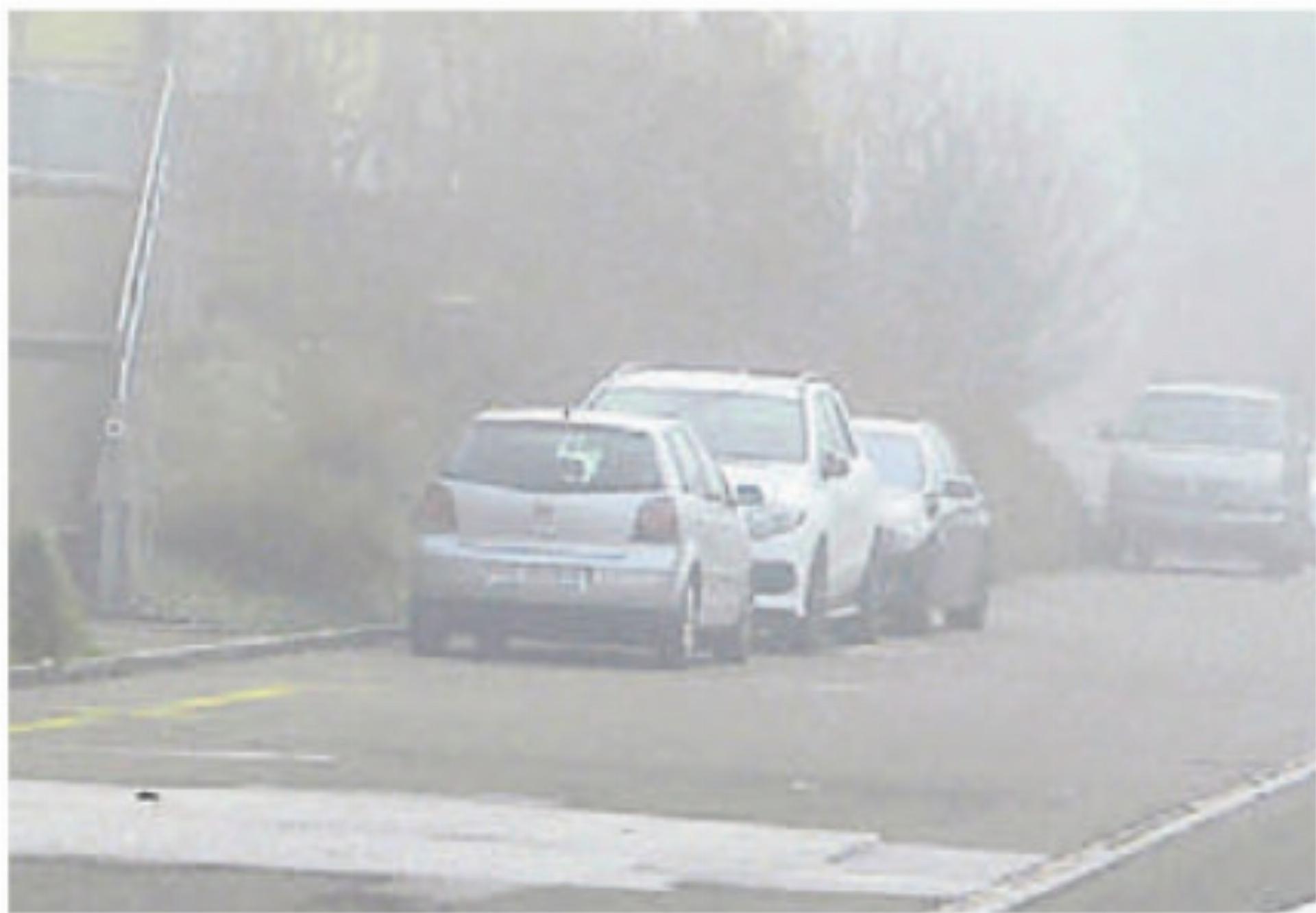 Im Egenloo werden teilweise Autos auf der Quartierstrasse abgestellt. Bild: rwi - Das Bild wird blockiert. – Möglicherweise durch einen aktiven Adblocker.