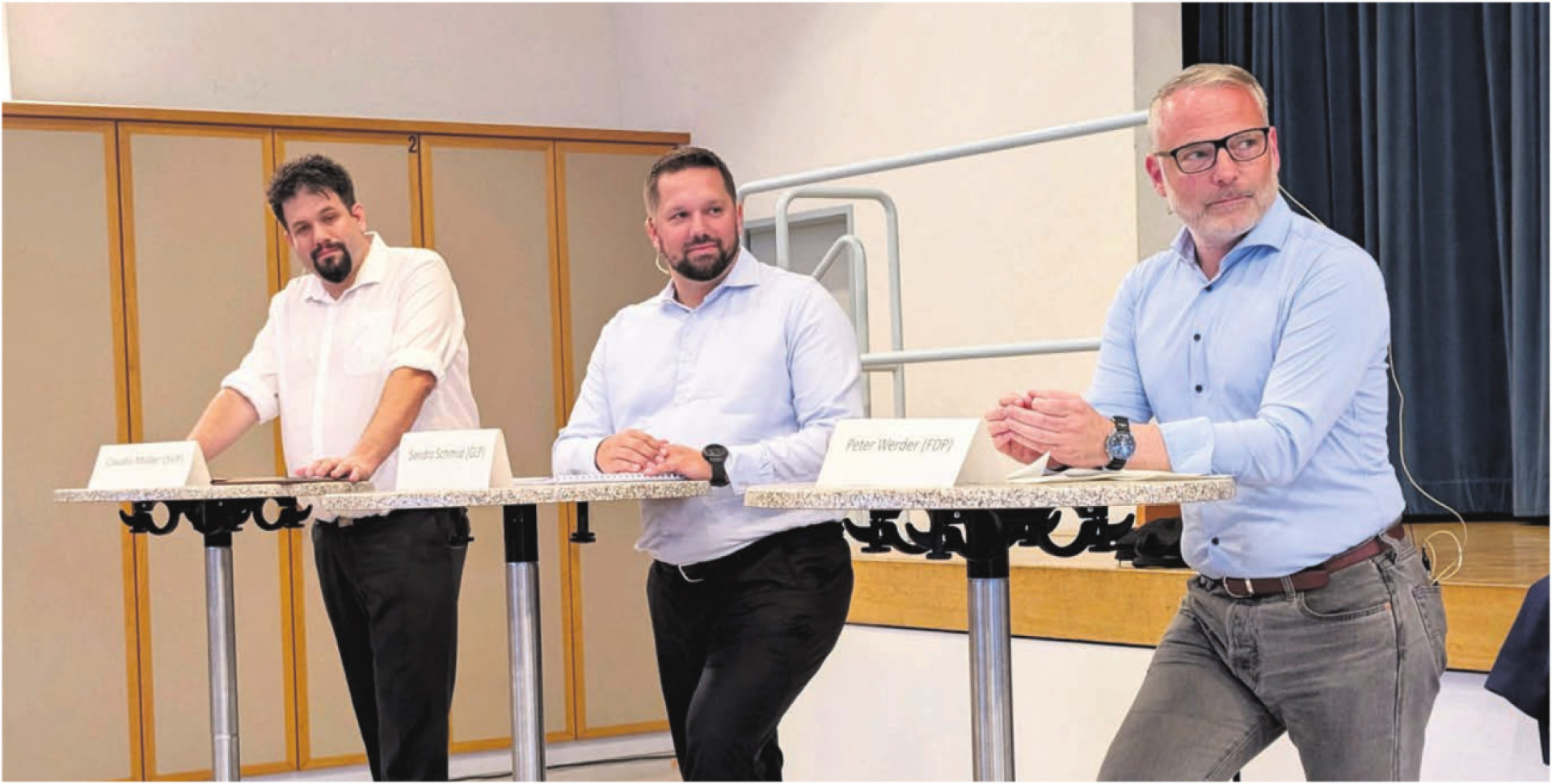 Claudio Müller, SVP, Sandro Schmid, GLP, und Peter Werder, FDP, (von links) präsentierten sich und ihre Visionen am Wahlpodium. Bild: Marco Huwyler - Das Bild wird blockiert. – Möglicherweise durch einen aktiven Adblocker.