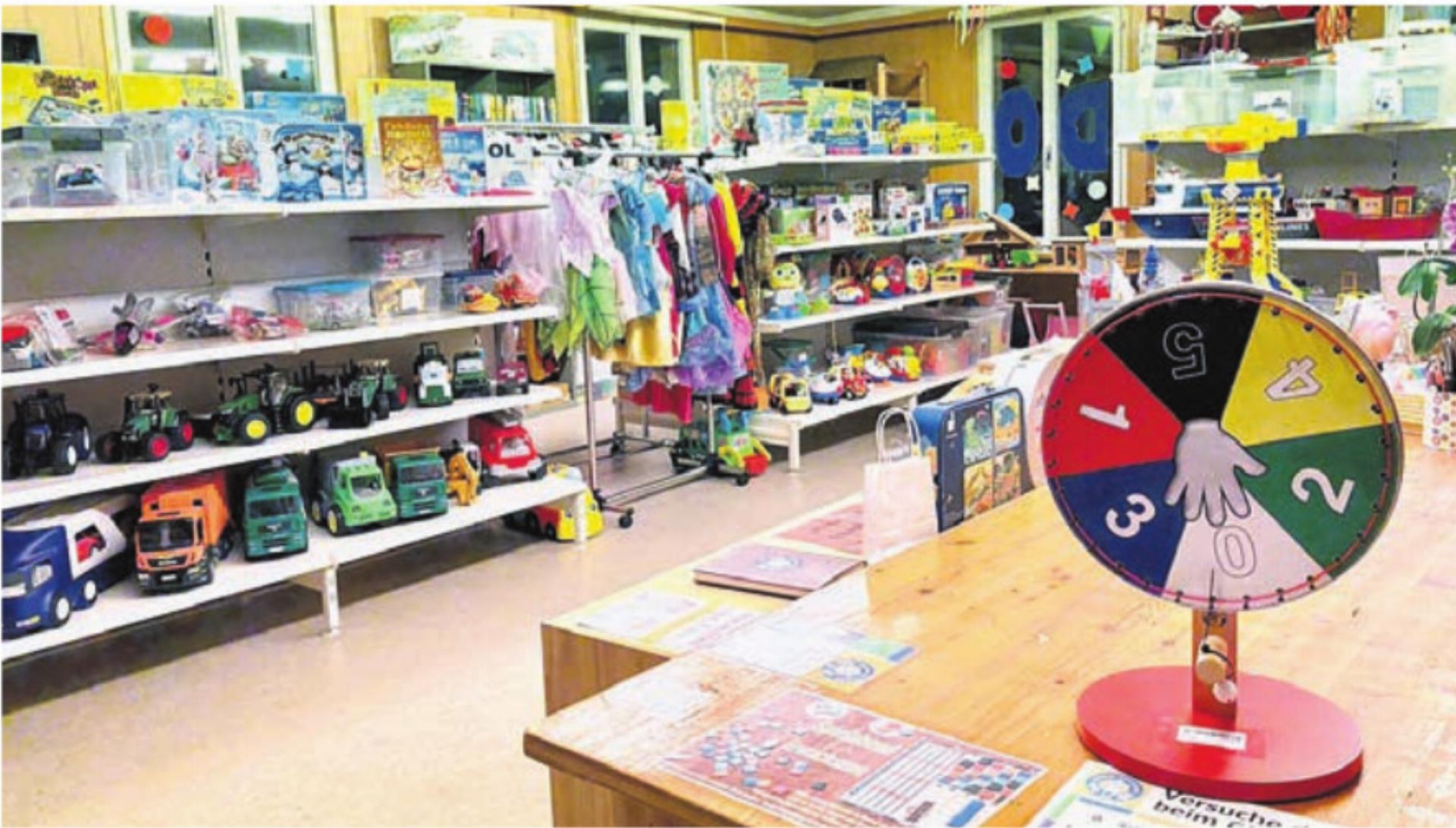 Die Ludothek bietet viele Spielwaren zum Ausleihen an. Bild: zg - Das Bild wird blockiert. – Möglicherweise durch einen aktiven Adblocker.