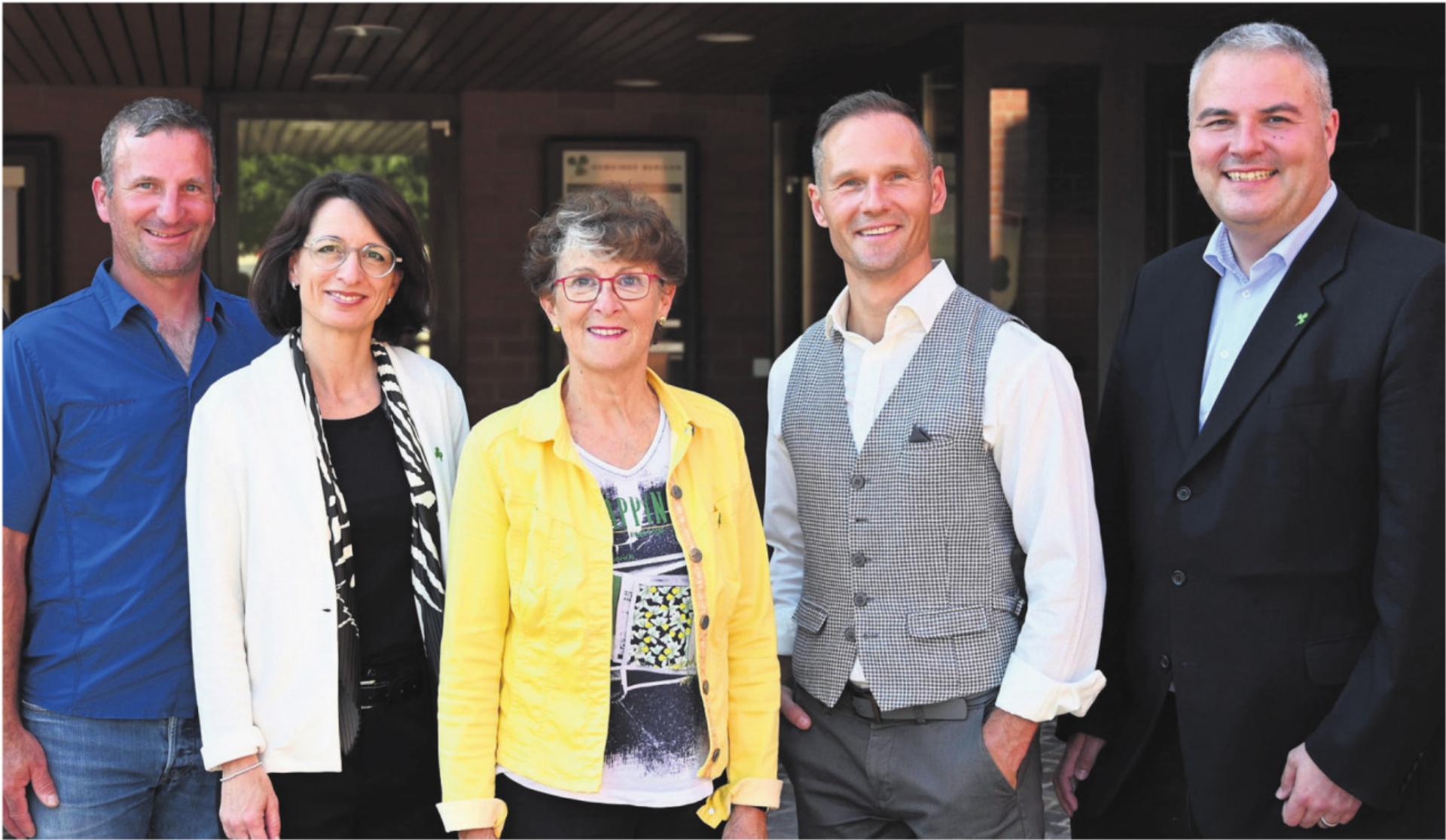 Der bisherige Beriker Gemeinderat schaut auf die zu Ende gehende Amtsperiode zurück: (v. l.). Gemeinderat Roland Koller, Frau Vizeammann Petra Oggenfuss Feldgrill, Frau Gemeindeammann Rosmarie Groux, Gemeinderat Patrick Stangl und Gemeinderat Stefan Bieri. Bild: gk - Das Bild wird blockiert. – Möglicherweise durch einen aktiven Adblocker.