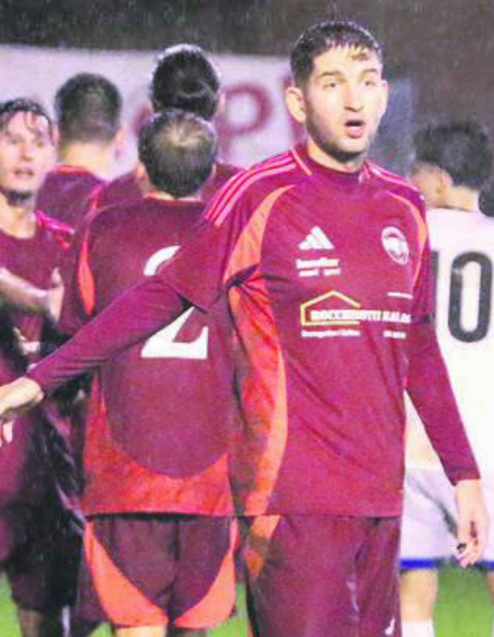 Almir Pnishi und der FC Bremgarten steigen definitiv ab. Bild: Archiv
