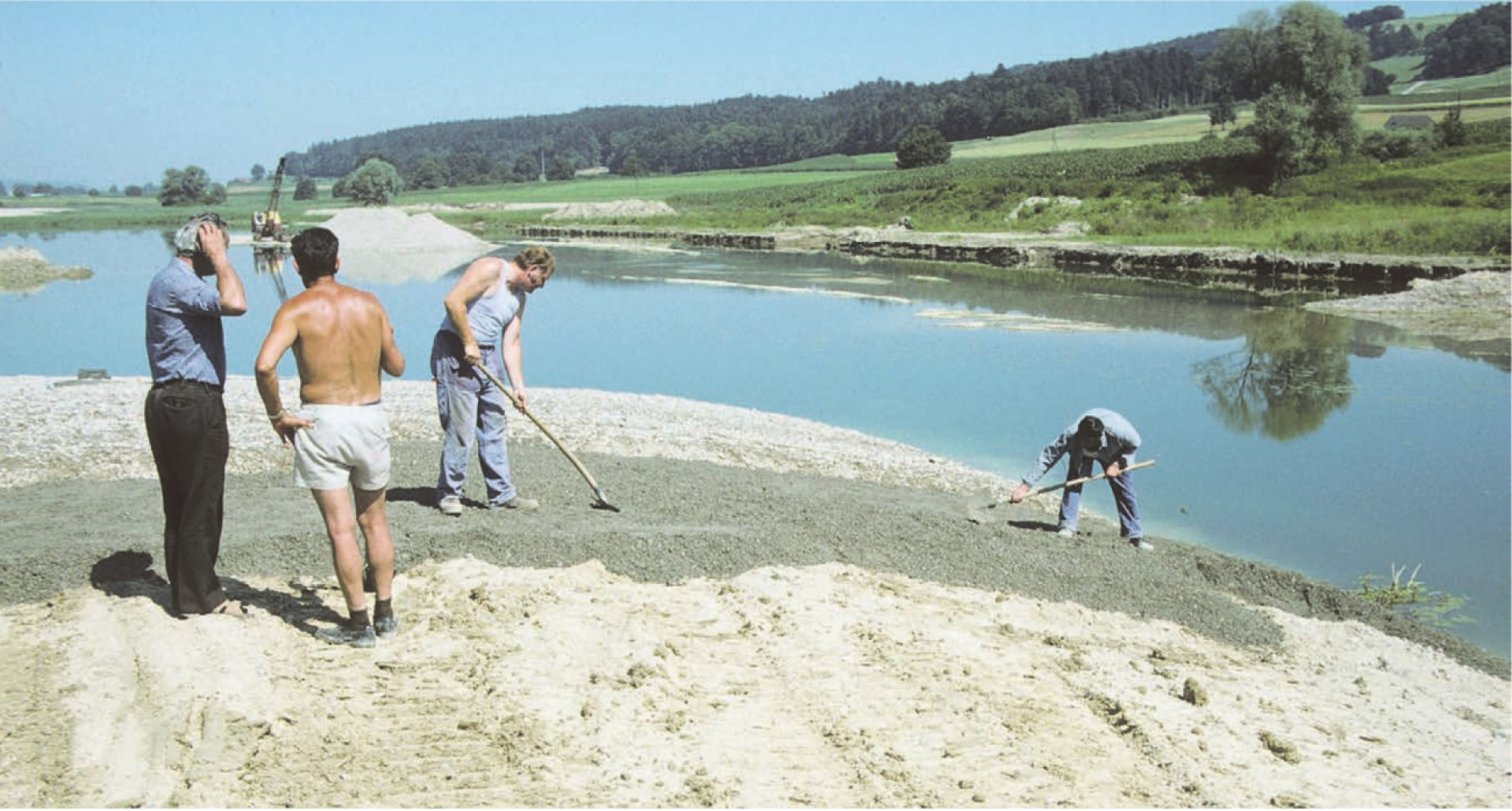 Vor 50 Jahren wurde ein Naherholungsgebiet für die ganze Region realisiert: Die Inseln im Flachsee wurden betoniert. Bild: Erich Kessler, Stiftungsrat, Stiftung Reusstal - Das Bild wird blockiert. – Möglicherweise durch einen aktiven Adblocker.