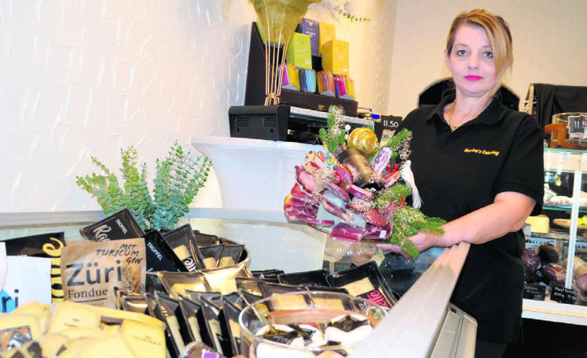 Marina Stevanovic aus Islisberg betreibt ihren Dorfladen neu in Birmensdorf  mit deutlich grösserer Auswahl. Bilder: Thomas Stöckli / zg - Das Bild wird blockiert. – Möglicherweise durch einen aktiven Adblocker.