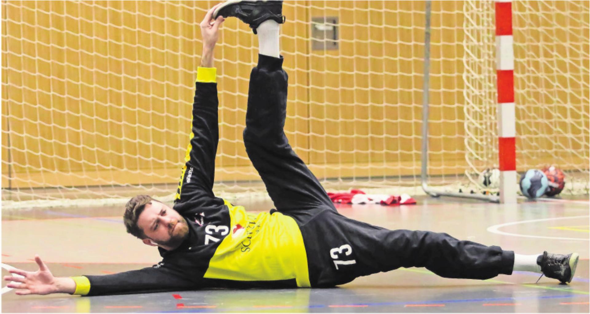 Sascha Rudi – alias der Krake – wärmt sich auf für einen Cup-Fight. Bild: jg/Archiv - Das Bild wird blockiert. – Möglicherweise durch einen aktiven Adblocker.