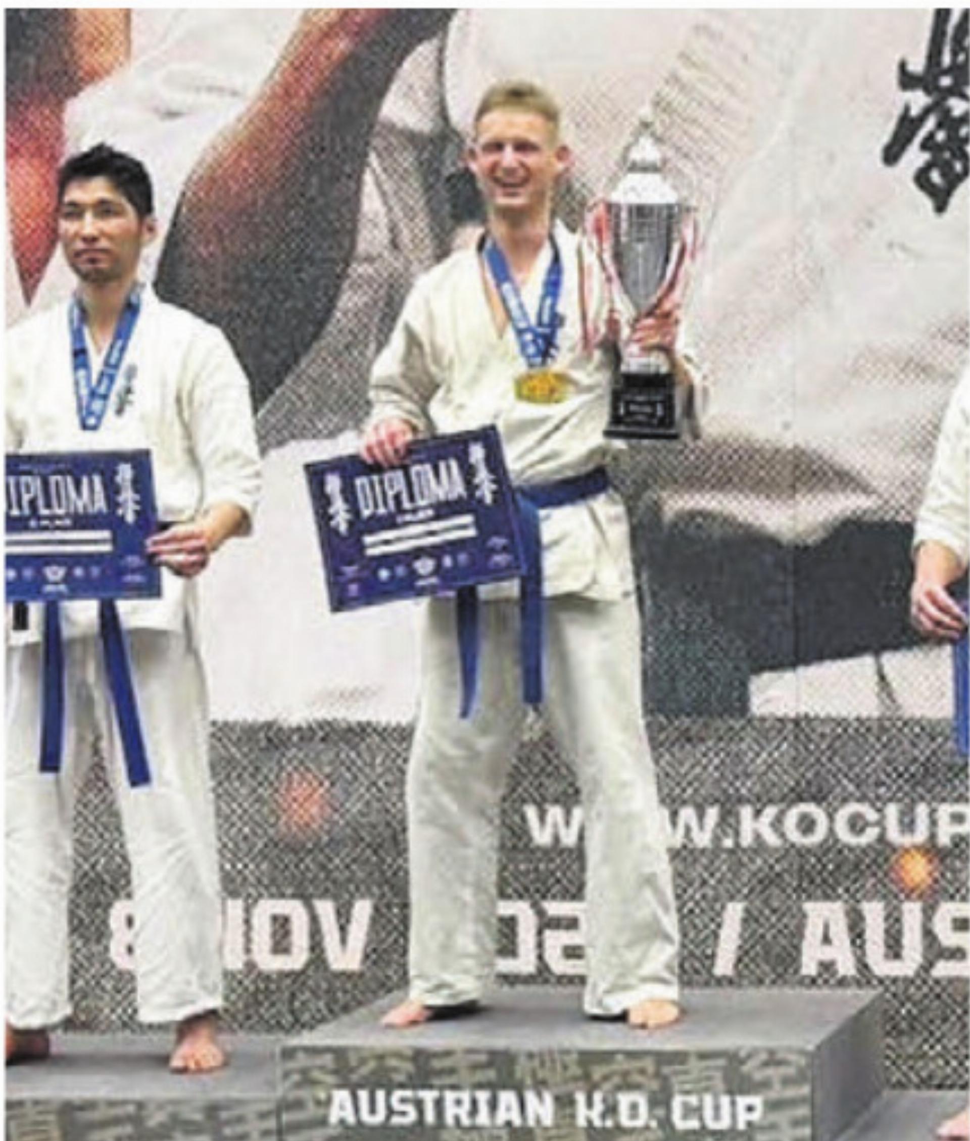 Turniersieg bei Premiere: Marco Imboden vom Karate Club Anglikon. Bild: zg - Das Bild wird blockiert. – Möglicherweise durch einen aktiven Adblocker.