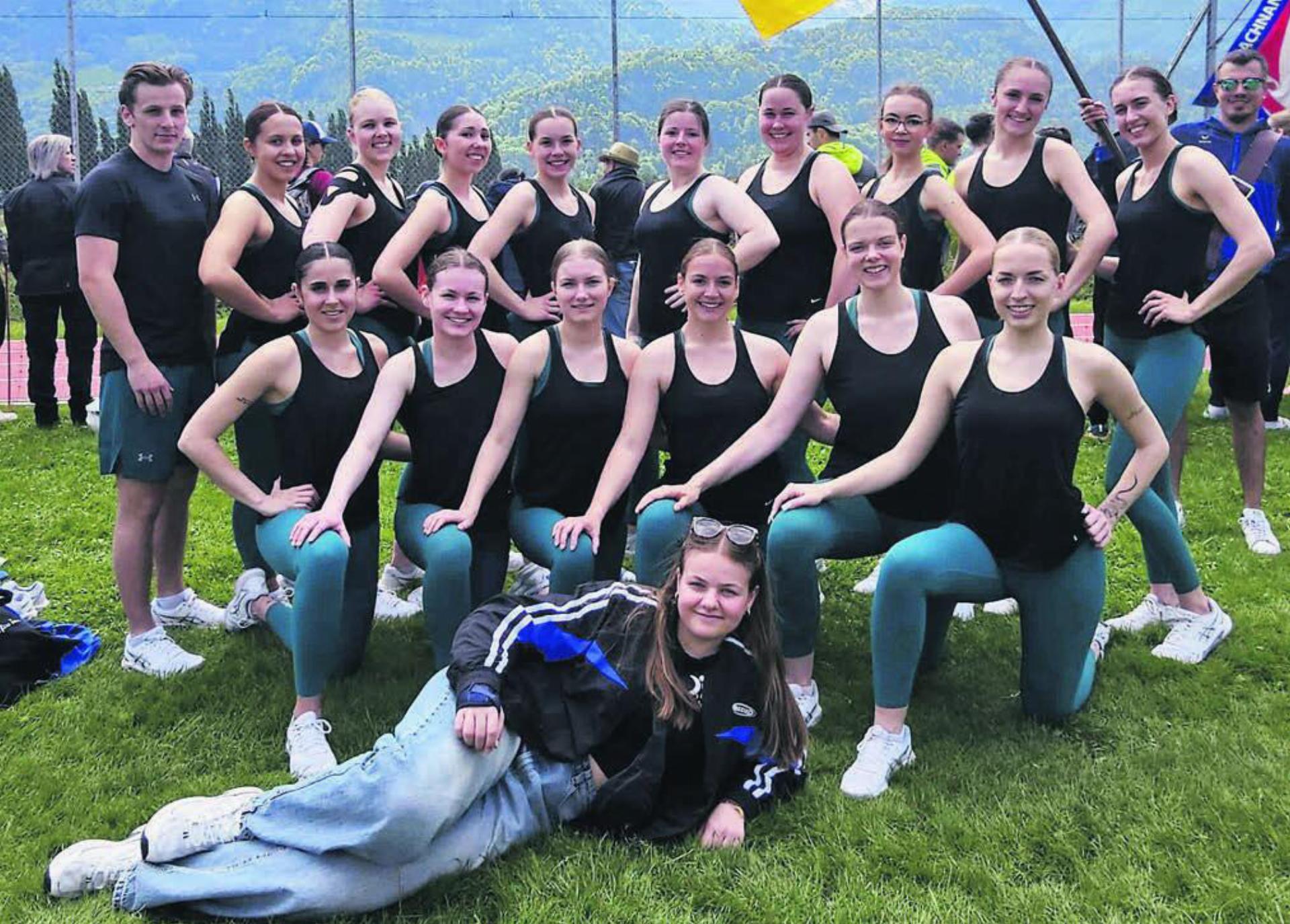 Die Aerobic-Riege des DTV Boswil nach ihrem ersten Wettkampf in diesem Jahr. Am Freiämter Cup wollen sie aufs Podest. Bild: zg
