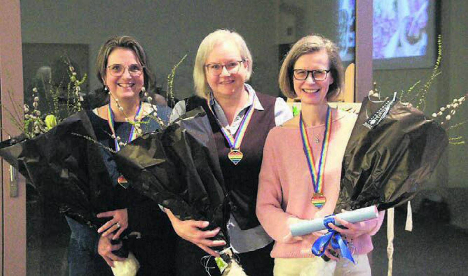Die Versammlung ehrte die drei Frauen (v. l.) Zita Imhof, Rita Gempp und Susanne Nabholz für ihr ausserordentliches Engagement. Bild: zg