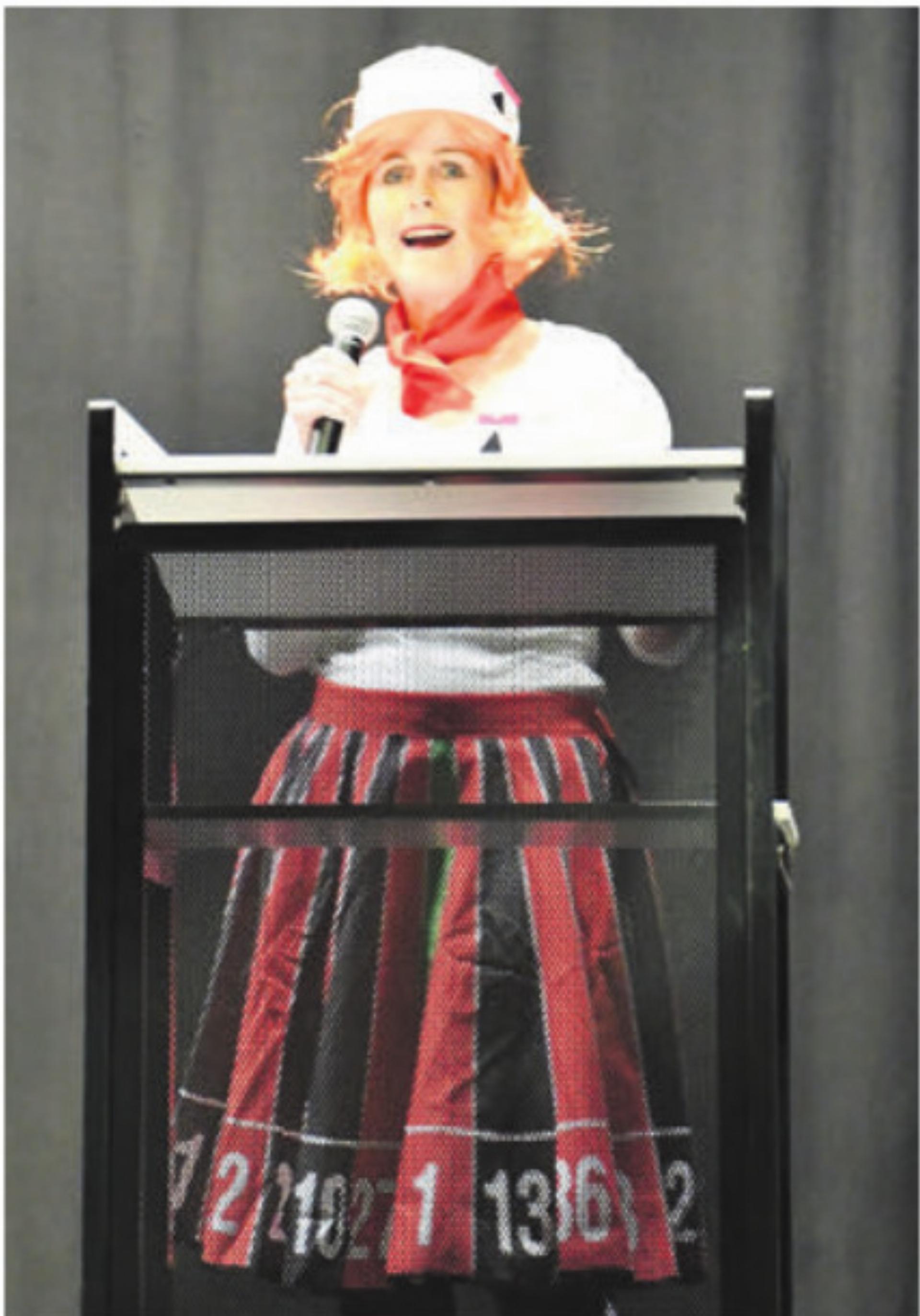 Frau Vizeammann Sonja Isler-Rüttimann überbringt Grüsse vom Gemeinderat. - Das Bild wird blockiert. – Möglicherweise durch einen aktiven Adblocker.