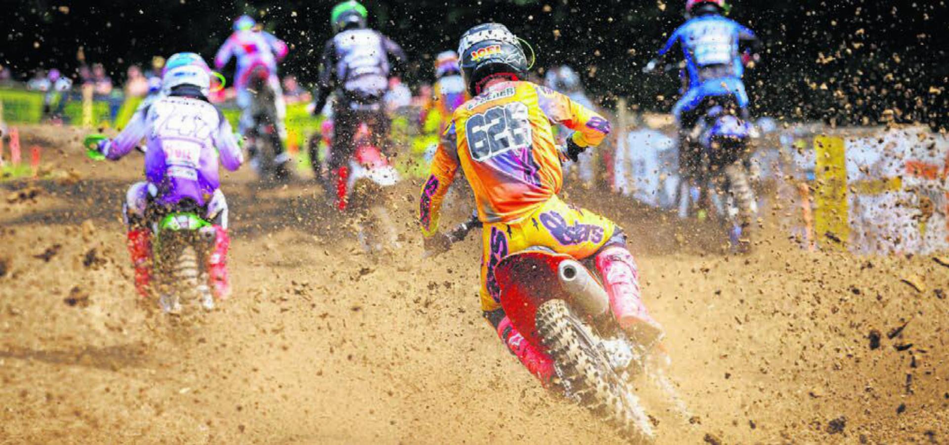 Und Tschüss. Das Motocross Muri verabschiedet sich – bis zum nächsten Jahr. Bild: Simon Huwiler