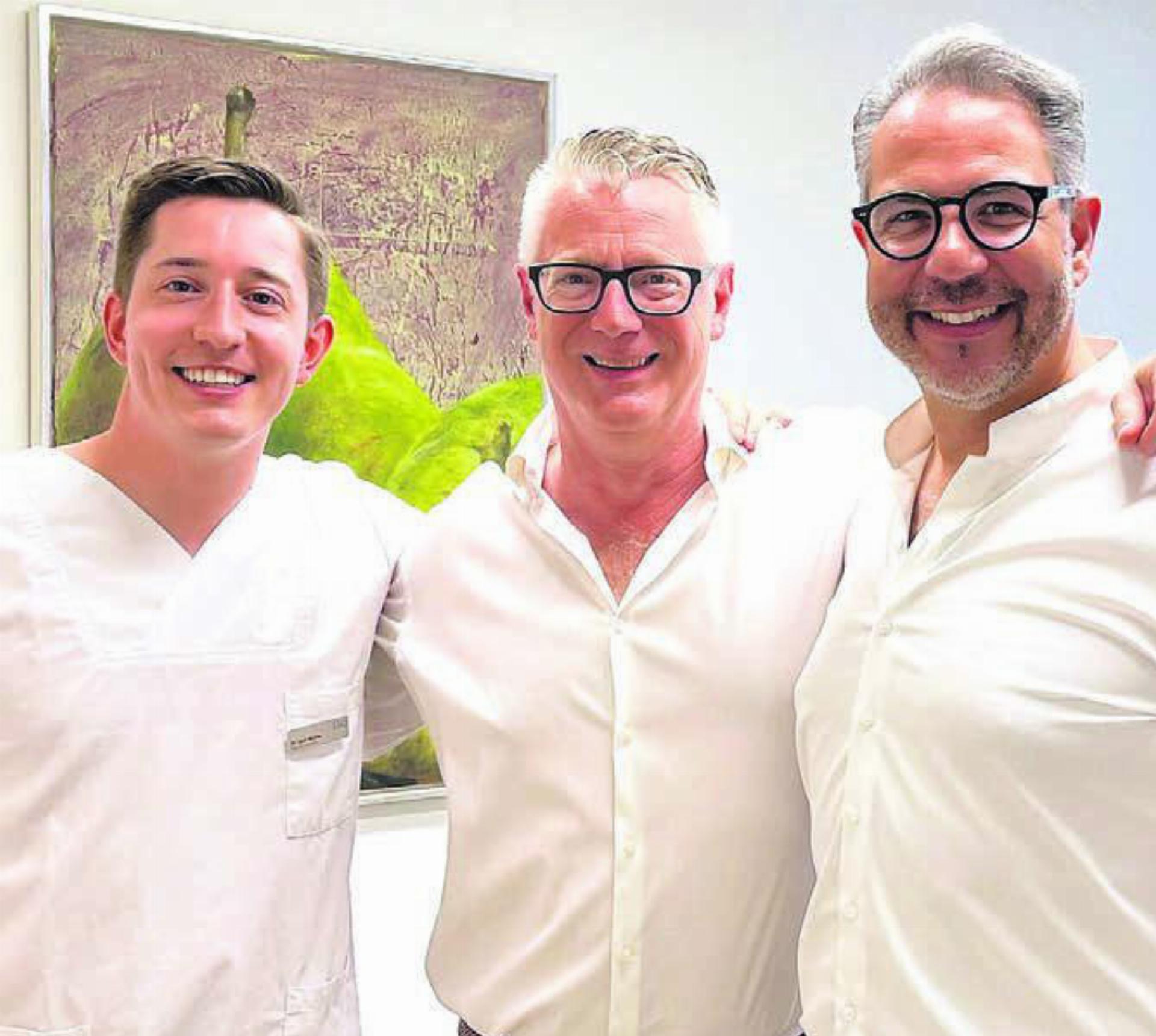 Das Ärzte-Team der Mattiola-Zahnärzte, v.l.: Dr. Léon Mahler, Dr. Alessandro Mattiola und Dr. Stefano Pellettieri (es fehlt Dr. Hoang Dang). Bilder: Walter Minder