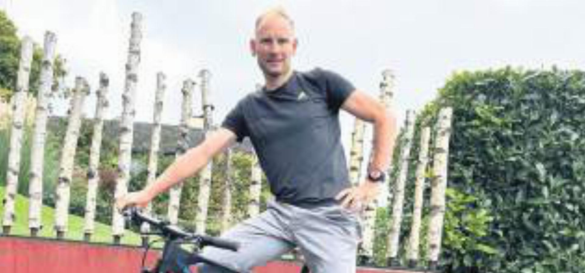 Sitzen auf dem Velo geht – an ein Rennen ist für Urs Huber nicht zu denken. Bild: spr - Das Bild wird blockiert. – Möglicherweise durch einen aktiven Adblocker.