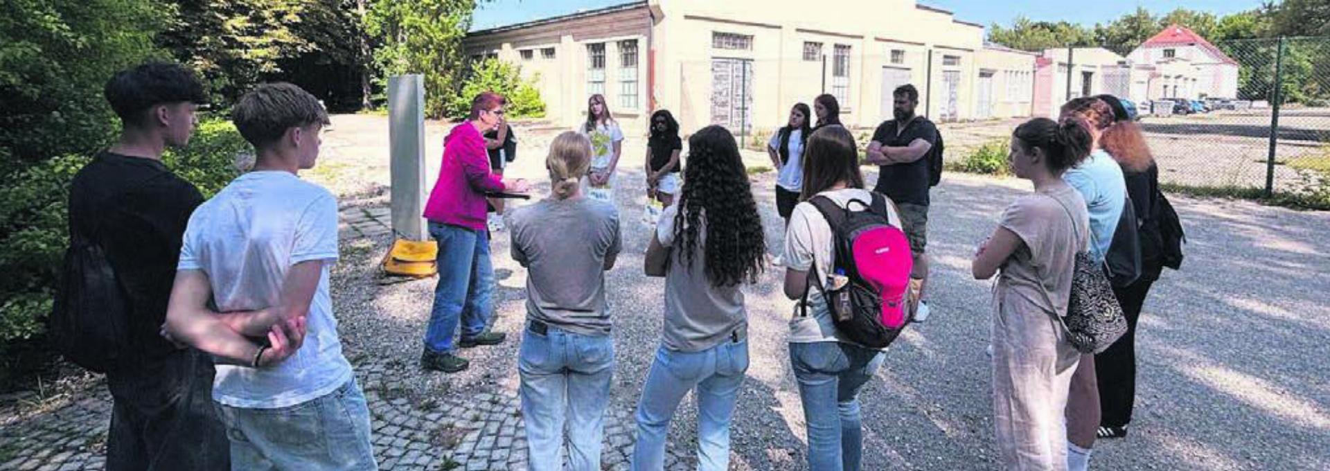 Für die Bremgarter Schülerinnen und Schüler war die Schulreise nach Dachau eine eindrückliche Erfahrung. Bild: zg