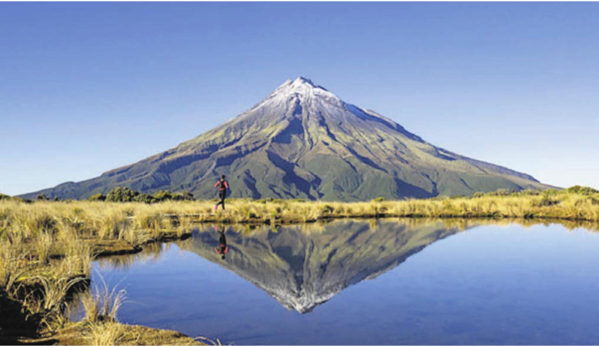 Vorbei an markanten Vulkankegeln. Bild: zg - Das Bild wird blockiert. – Möglicherweise durch einen aktiven Adblocker.