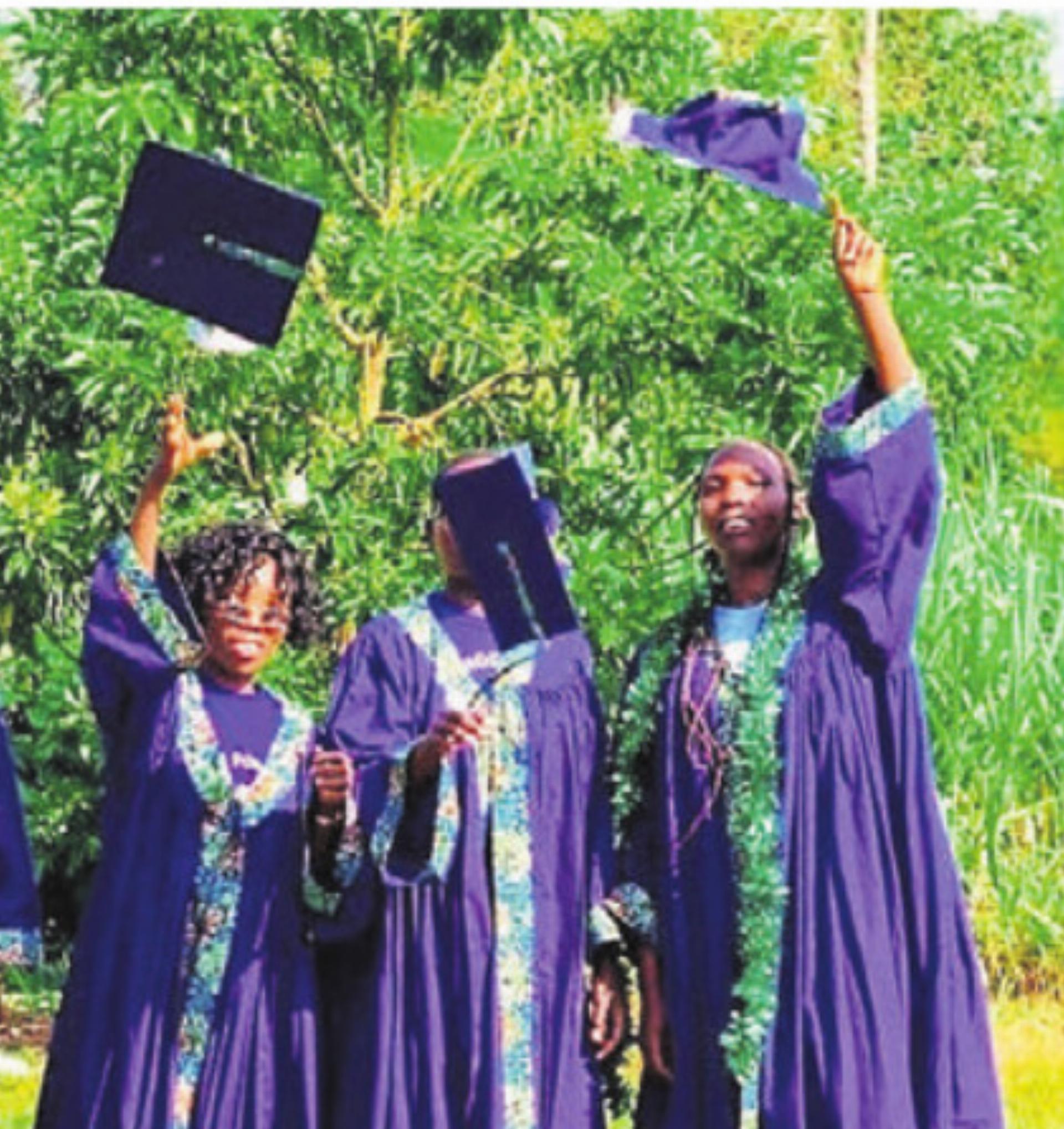 Der Erlös geht an das Projekt «Hope for Girls» in Kenia. Bild: zg - Das Bild wird blockiert. – Möglicherweise durch einen aktiven Adblocker.