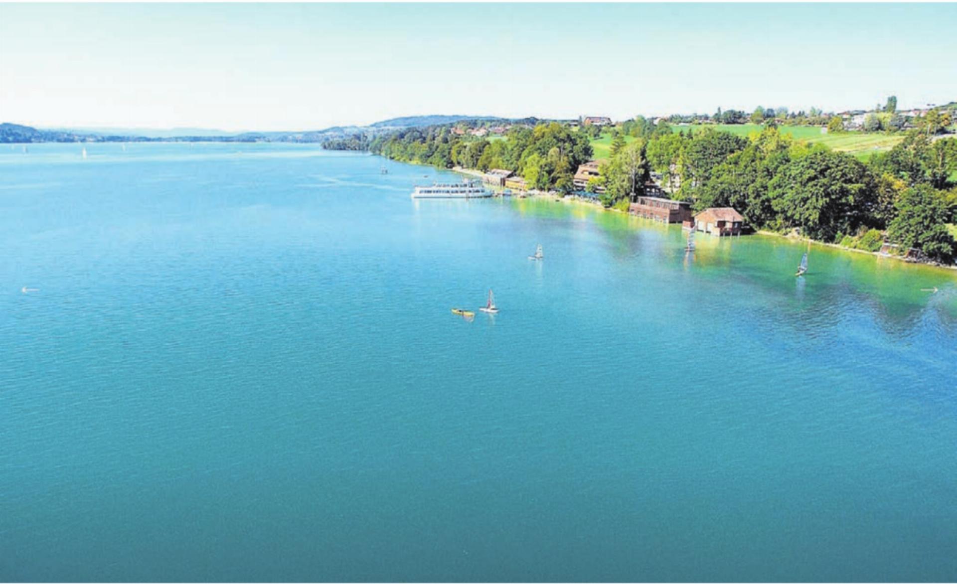 Der Hallwilersee ist ein landschaftliches Aushängeschild des Kantons Aargau. Dass dies so bleibt, dafür sorgt unter anderem seit 40 Jahren die künstliche Belüftung des Wassers. Bilder: Seetal Tourismus / zg - Das Bild wird blockiert. – Möglicherweise durch einen aktiven Adblocker.