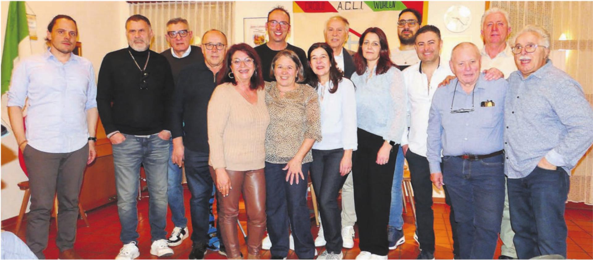 Tatkräftig in die nächsten vier Jahre: Die Acli-Mitglieder wählten die Vorstandsmitglieder und die Rechnungsrevisoren für eine neue vierjährige Amtsperiode. Als Präsident steht weiterhin Franco Narducci (hinten Mitte) an der Spitze des Circolo. Bild: Stefan Treier - Das Bild wird blockiert. – Möglicherweise durch einen aktiven Adblocker.