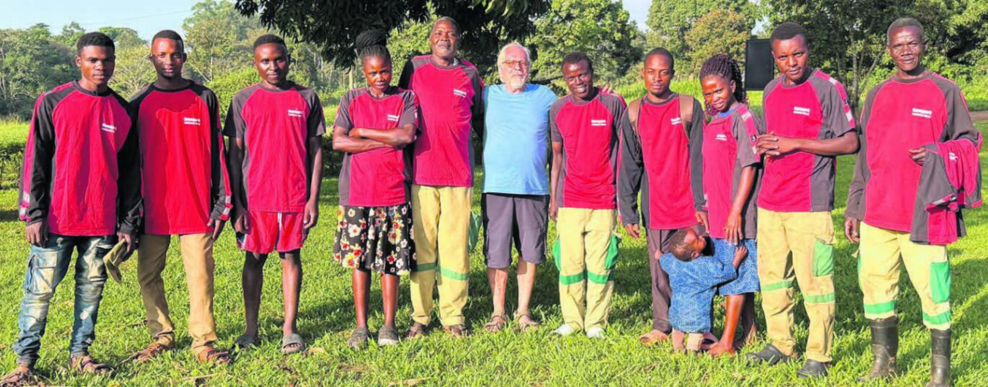 Herby Wiederkehr mit seinem lokalen Team, links von ihm Seezi, rechts David. Bilder: Caroline Doka/zg - Das Bild wird blockiert. – Möglicherweise durch einen aktiven Adblocker.