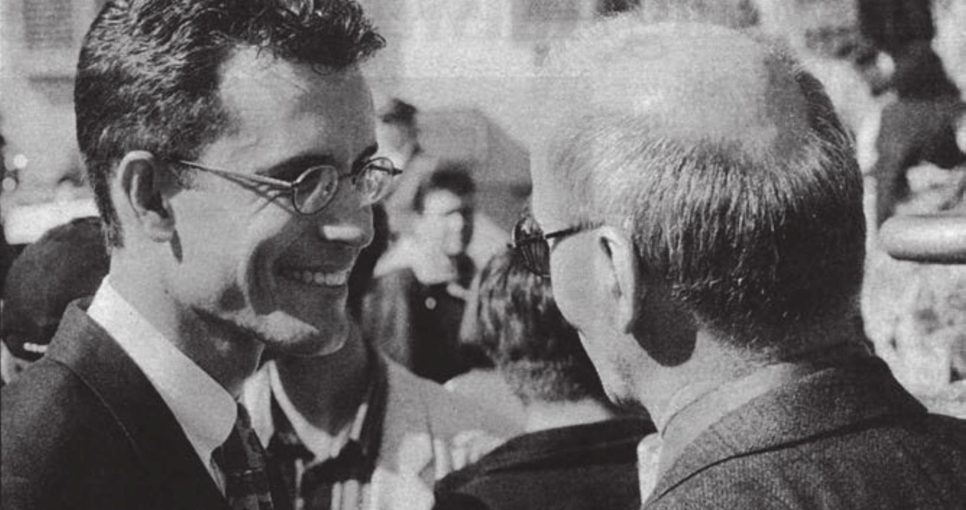 Der neue Murianer Pfarrer Urs Elsener findet sofort den Kontakt zu den Gläubigen der Kirchgemeinde. Bild: Archiv - Das Bild wird blockiert. – Möglicherweise durch einen aktiven Adblocker.