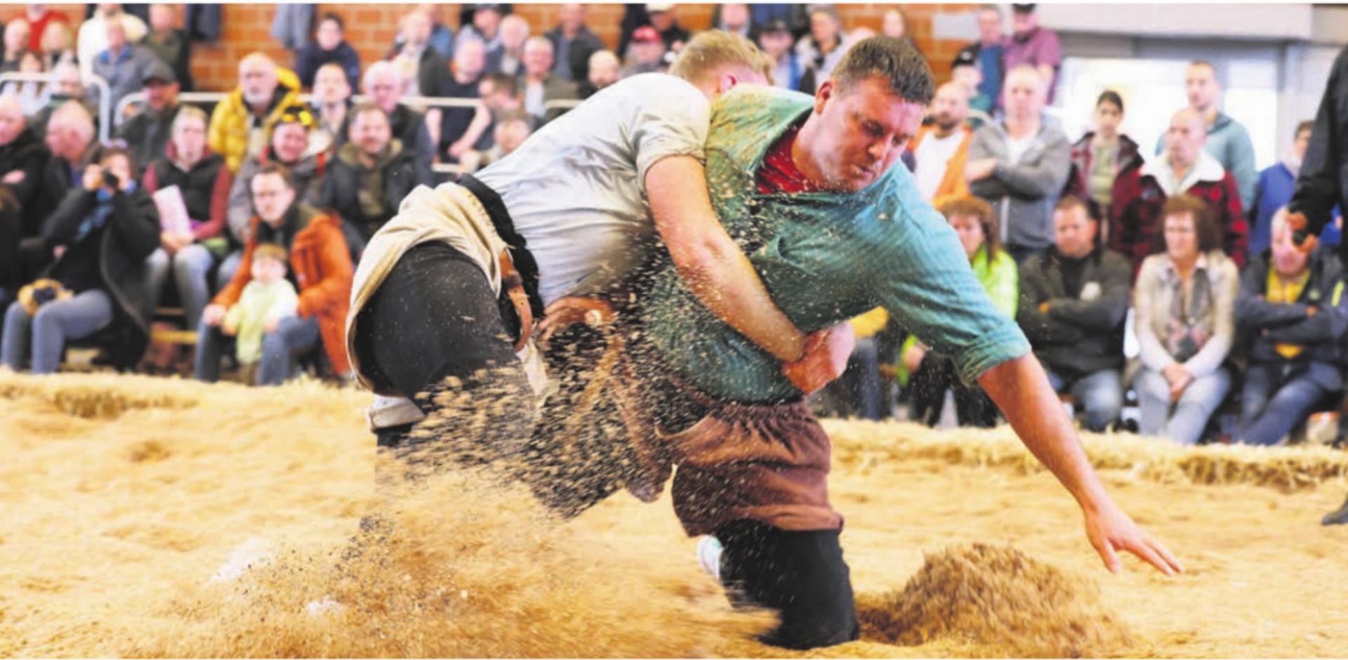 Bis auf den 2. Gang gegen Marius Frank darf Joel Strebel (rechts) von einem gelungenen Start reden. Bild: Pal - Das Bild wird blockiert. – Möglicherweise durch einen aktiven Adblocker.