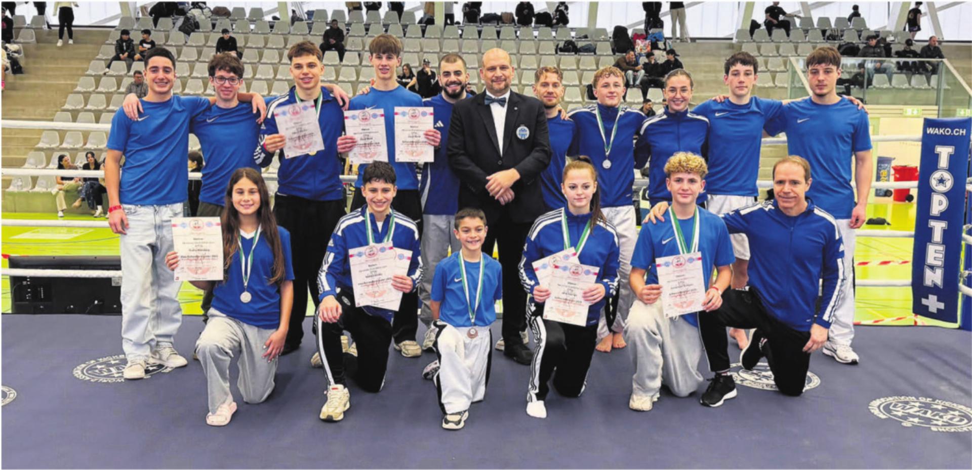 Kickboxing Wohlen darf nach dem starken Turnier in Yverdon gleich mehrere Podestplätze in der Schweizer Meisterschaft feiern. Bild: zg - Das Bild wird blockiert. – Möglicherweise durch einen aktiven Adblocker.