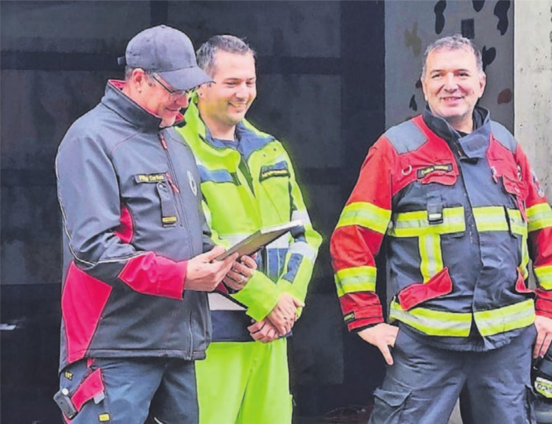 Philipp Carfora, Adriano Frassetto und Csaba Hamza (v. l.)werden nach 20, 15 und 13 Dienstjahren verabschiedet.