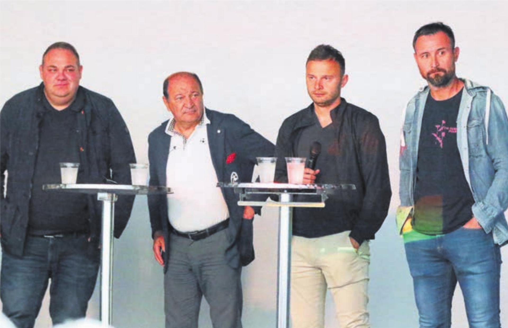 Die Gäste im Promitalk des FC Sarmenstorf (von links): Stefan Strebel, Luigi Ponte, Elsad Zverotic, Michael Winsauer. Bild: Josip Lasic