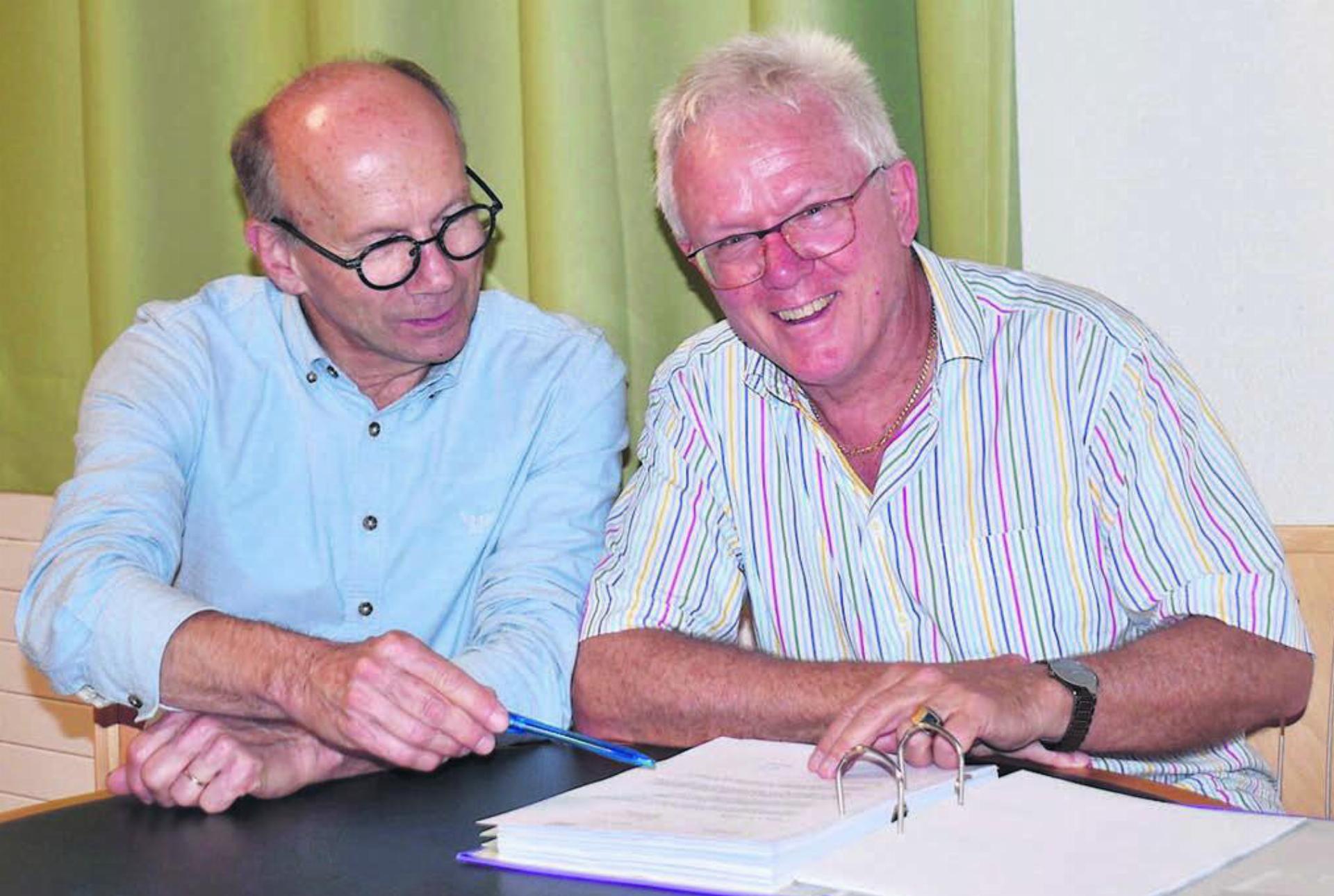 Die beiden Präsidenten Viktor Stutz (links, Stiftungsrat) und Peter Siegenthaler (Gönnerverein) haben einen guten Draht zueinander. Bilder: Erika Obrist
