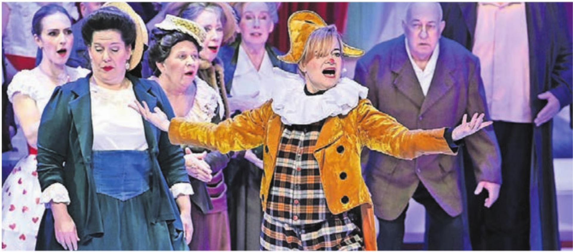 Mit der «Zirkusprinzessin» startete die Operettenbühne im März in eine neue Saison. Myriam Rufer-Staubli war erstmals in einer kleinen Sprechrolle zu sehen. Bild: awa - Das Bild wird blockiert. – Möglicherweise durch einen aktiven Adblocker.