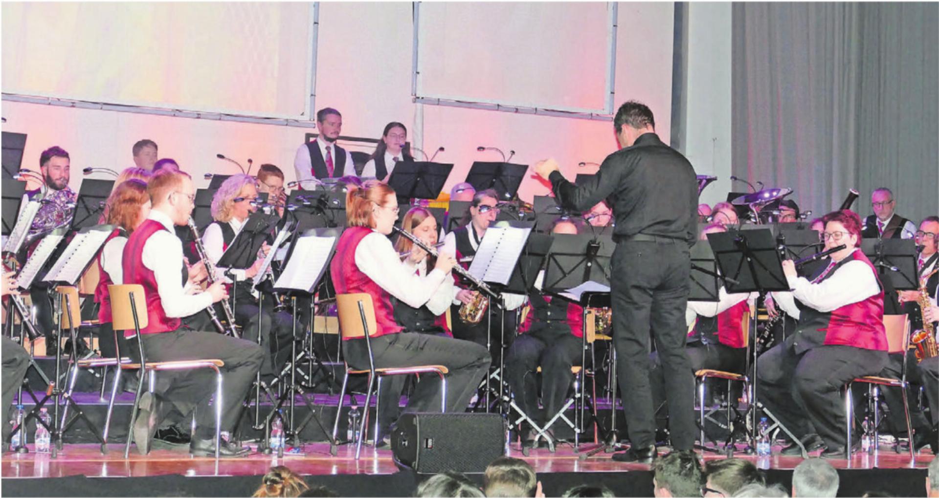 Die Mitglieder des Musikvereins Niederwil boten ein tolles und abwechslungsreiches Jahreskonzert. Bilder: Stefan Treier - Das Bild wird blockiert. – Möglicherweise durch einen aktiven Adblocker.