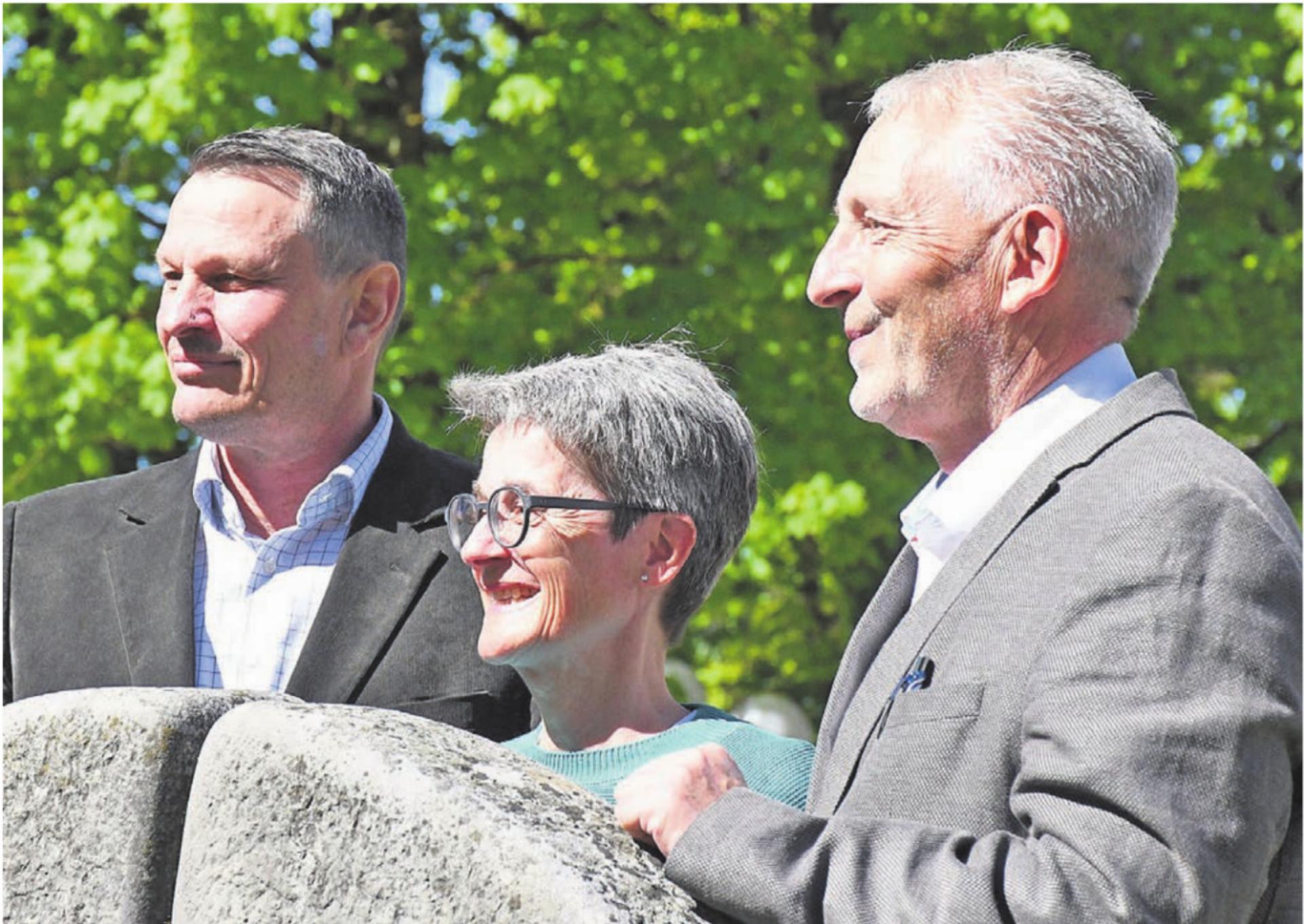 Guter Abschluss und trotzdem mit kritischem Blick in die Zukunft (v. l.): Gemeindeammann Roland Vogt, Finanzministerin Claudia Hauri und Steueramtsvorsteher Thomas Laube. Bild: Daniel Marti - Das Bild wird blockiert. – Möglicherweise durch einen aktiven Adblocker.