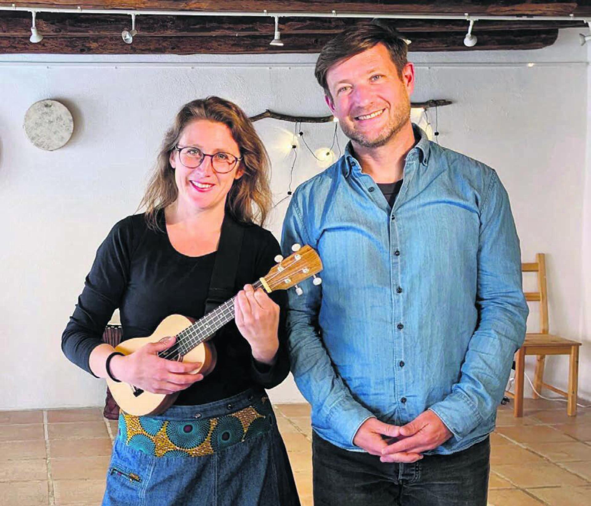 Nicole Erni und Niki Wüthrich freuen sich über die neue Zusammenarbeit. Die beiden verstehen sich bestens. Bild: Marco Huwyler