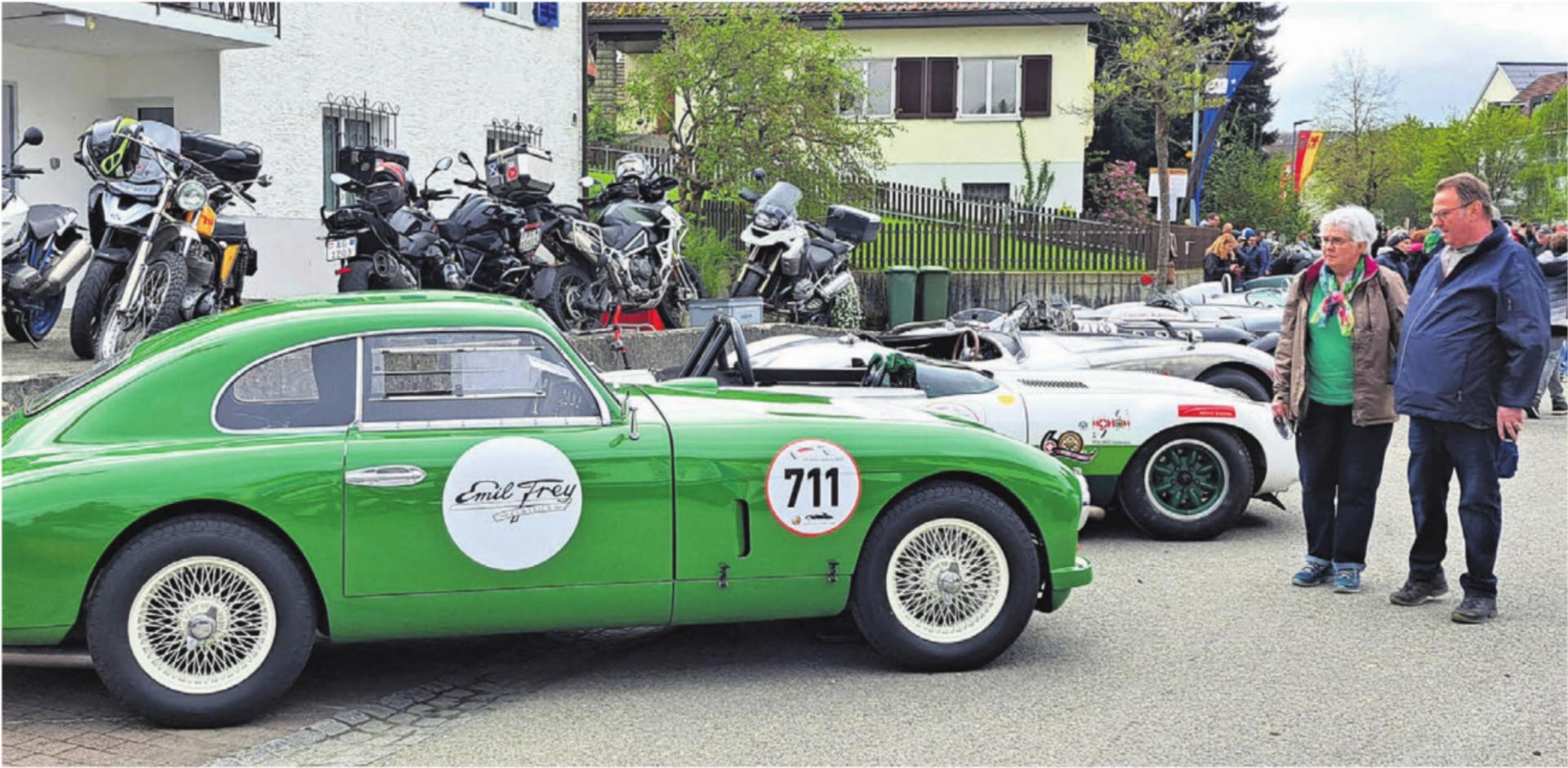 Der GP Mutschellen ist kein Rennen, obwohl die alten Fahrzeuge auch fahrend erlebbar sein werden. Im Zentrum steht für das OK, dass die Besucher den Fahrzeugen nahe kommen können. Bild: Archiv - Das Bild wird blockiert. – Möglicherweise durch einen aktiven Adblocker.